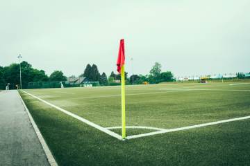 德国世界杯转播创新引入FIFA游戏式实时球员定位（配图示意）